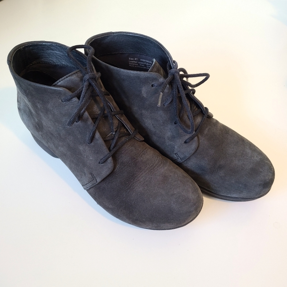 Dansko women's nubuck wedge boots